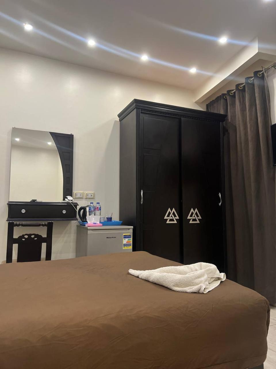 City Pyramids Inn Kafret el-Gabal Екстериор снимка