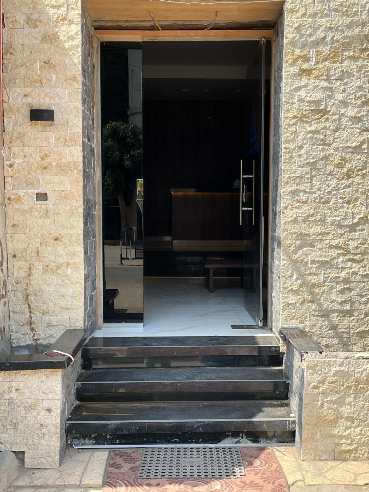 City Pyramids Inn Kafret el-Gabal Екстериор снимка