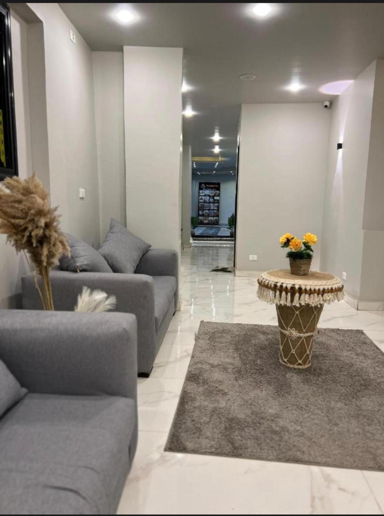 City Pyramids Inn Kafret el-Gabal Екстериор снимка